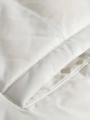 Elegant Women’s Zip-Up Winter Coat