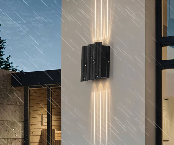 Outdoor Wall Lamp