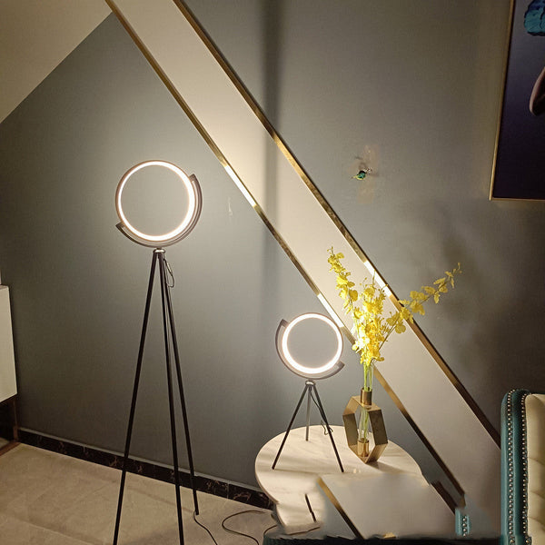 LED Circle Floor Lamp – Warm, Modern Light for Corners & Bedsides